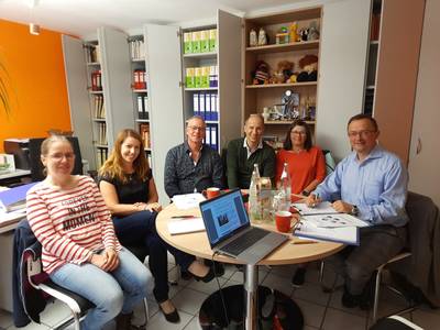 Umweltteam mit Gutachter